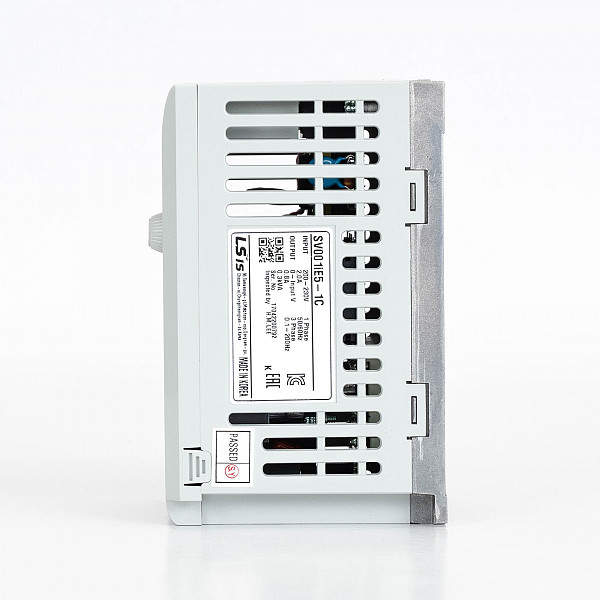 SV001IE5-1C Frekvenčni pretvornik 200W, 200-230 Volts, 0,8A